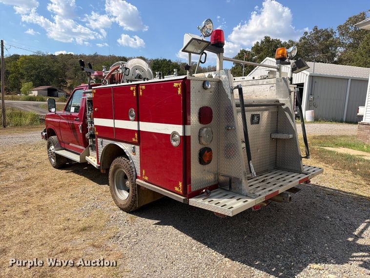 image for item FK5143 1986 Ford F350 pumper fire truck