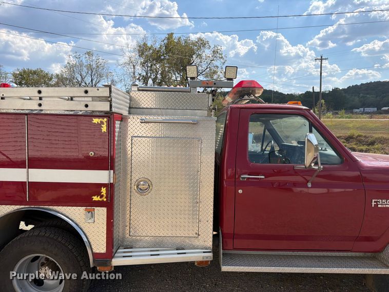image for item FK5143 1986 Ford F350 pumper fire truck