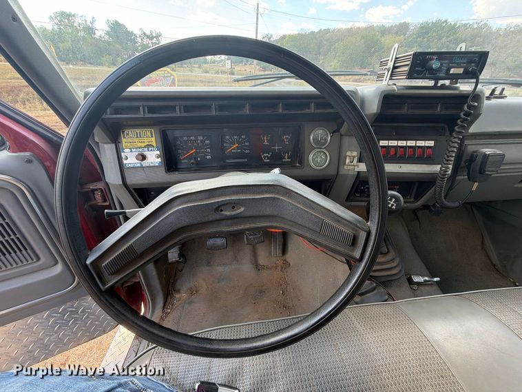 image for item FK5143 1986 Ford F350 pumper fire truck