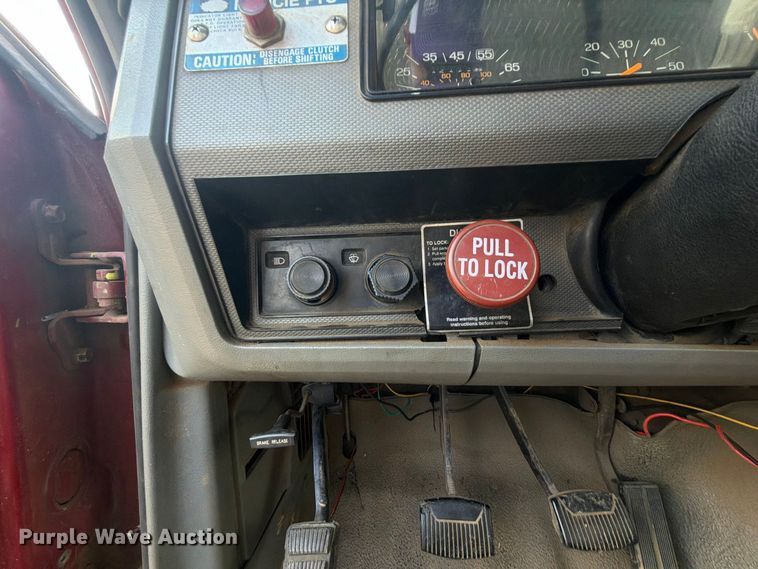 image for item FK5143 1986 Ford F350 pumper fire truck