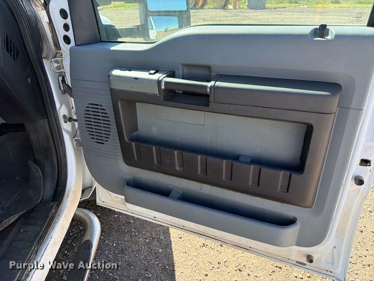 image for item FM7645 2016 Ford F350 Ext. Cab utility / service truck