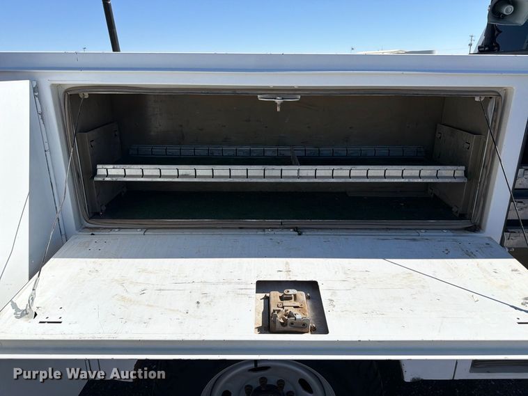 image for item FM7647 2016 Ford F250 Ext. Cab utility bed pickup truck