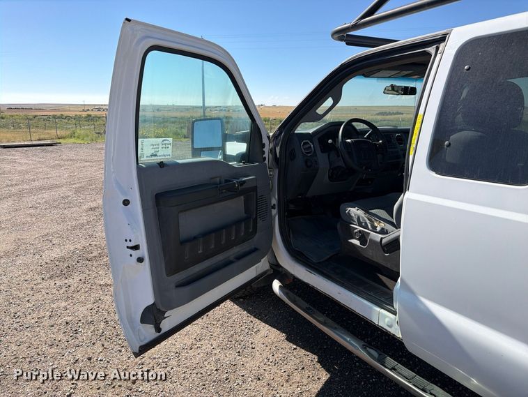 image for item FM7647 2016 Ford F250 Ext. Cab utility bed pickup truck