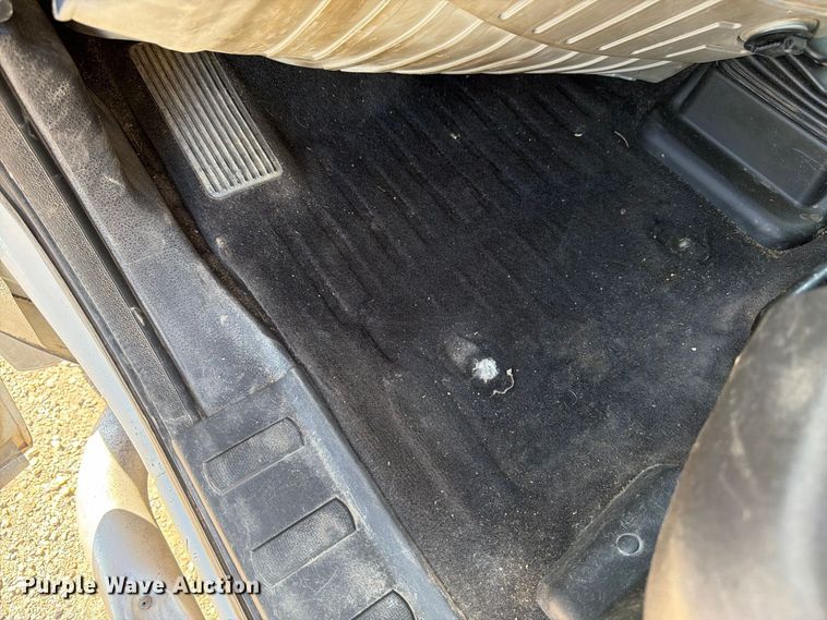 image for item FM7647 2016 Ford F250 Ext. Cab utility bed pickup truck