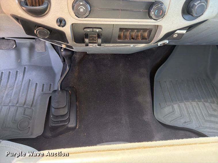 image for item FM7647 2016 Ford F250 Ext. Cab utility bed pickup truck