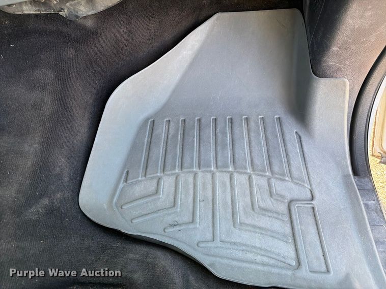 image for item FM7647 2016 Ford F250 Ext. Cab utility bed pickup truck