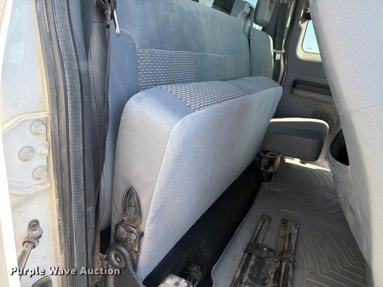 image for item FM7647 2016 Ford F250 Ext. Cab utility bed pickup truck