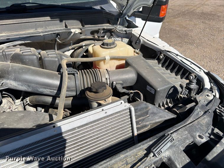 image for item FM7647 2016 Ford F250 Ext. Cab utility bed pickup truck