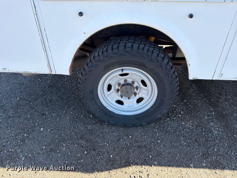 image for item FM7647 2016 Ford F250 Ext. Cab utility bed pickup truck