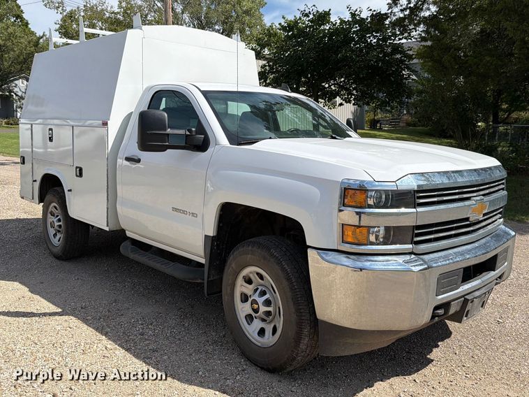 image for item FN1503 2018 Chevrolet Silverado 3500HD utility bed pickup truck