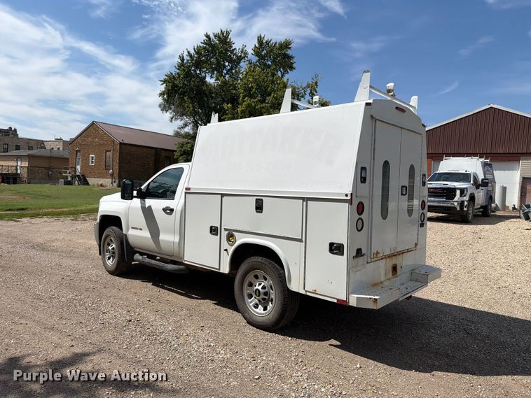 image for item FN1503 2018 Chevrolet Silverado 3500HD utility bed pickup truck