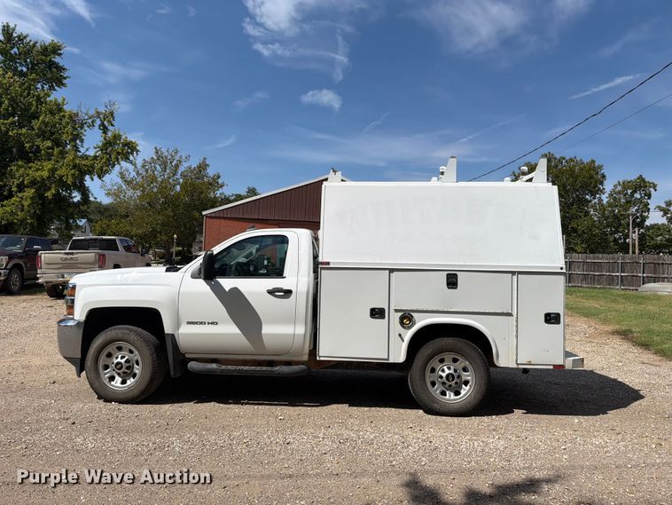 image for item FN1503 2018 Chevrolet Silverado 3500HD utility bed pickup truck