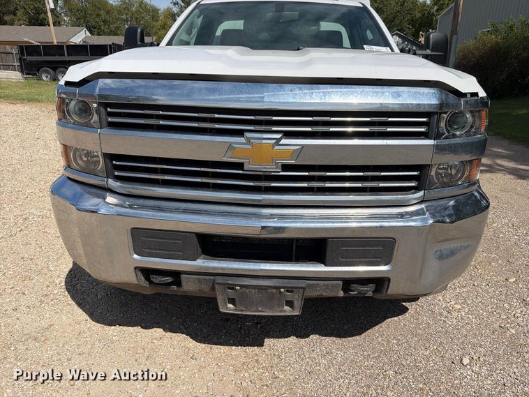 image for item FN1503 2018 Chevrolet Silverado 3500HD utility bed pickup truck