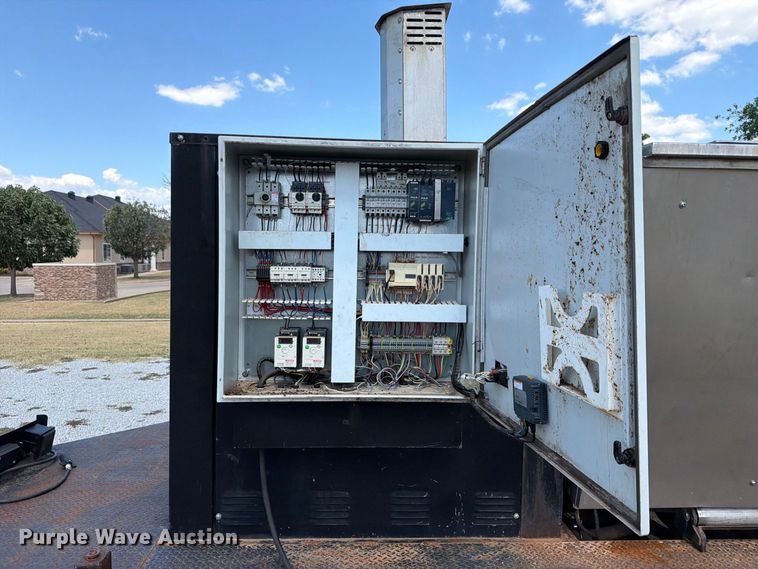 image for item FN2569 Bio-Response Solutions M-4000 bio liquification trailer