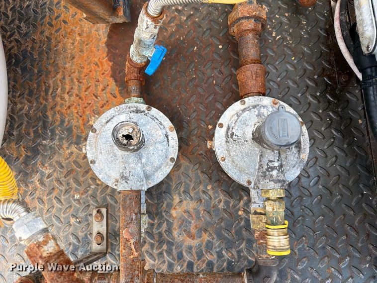 image for item FN2569 Bio-Response Solutions M-4000 bio liquification trailer