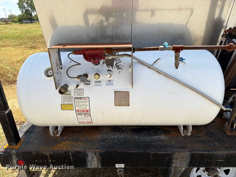 image for item FN2569 Bio-Response Solutions M-4000 bio liquification trailer