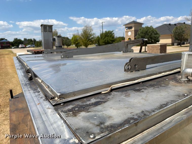 image for item FN2569 Bio-Response Solutions M-4000 bio liquification trailer