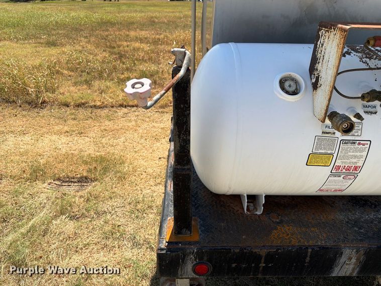 image for item FN2569 Bio-Response Solutions M-4000 bio liquification trailer