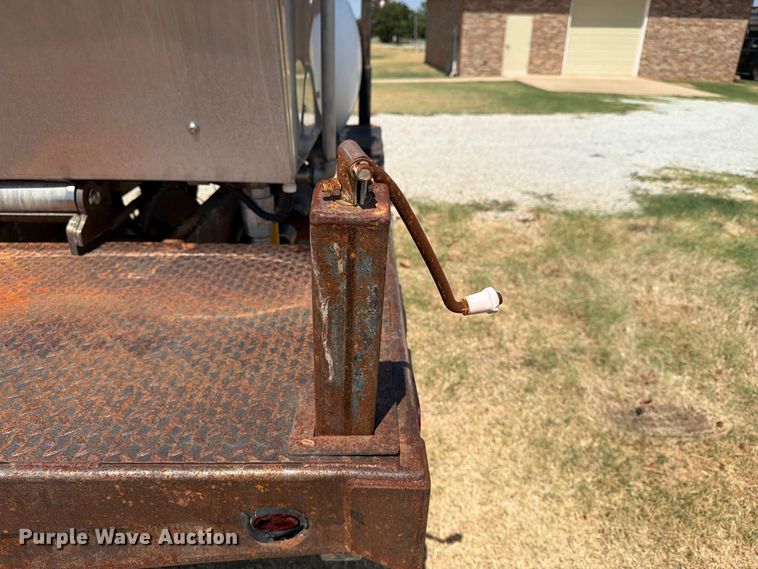 image for item FN2569 Bio-Response Solutions M-4000 bio liquification trailer