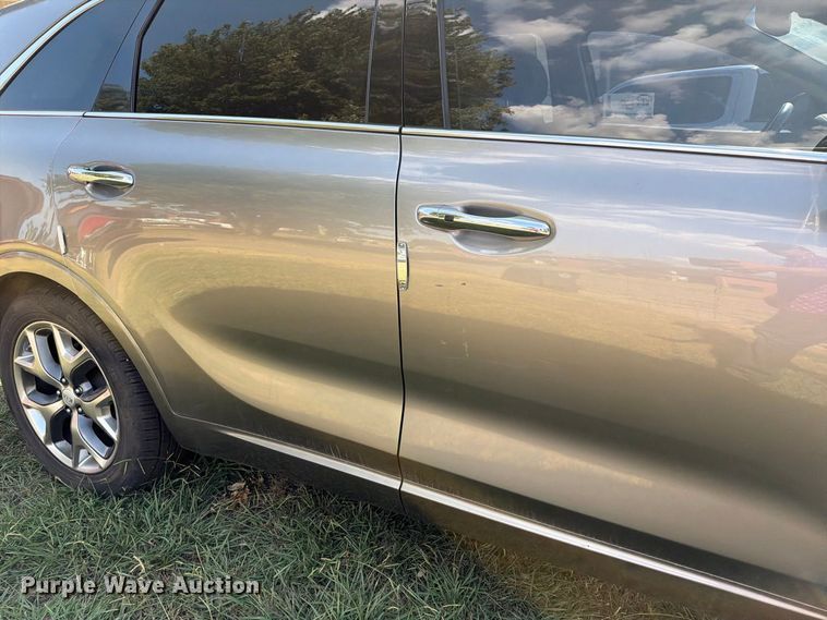 image for item FN2586 2018 KIA Sorento SUV
