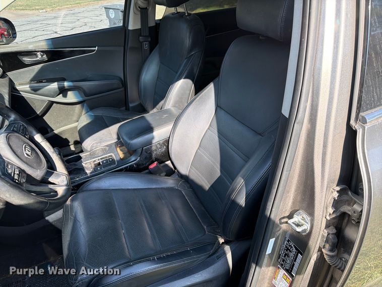 image for item FN2586 2018 KIA Sorento SUV