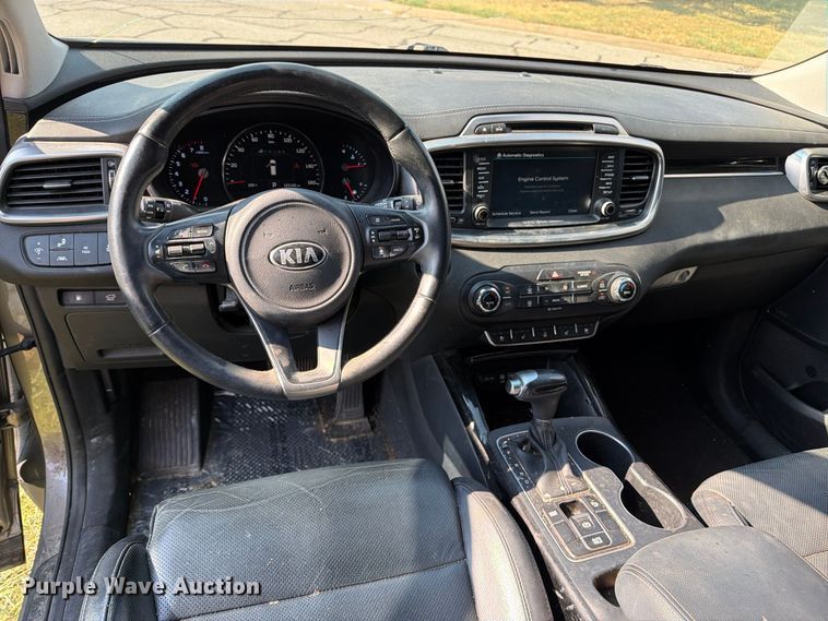 image for item FN2586 2018 KIA Sorento SUV