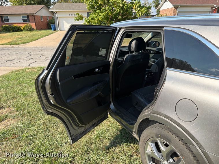 image for item FN2586 2018 KIA Sorento SUV