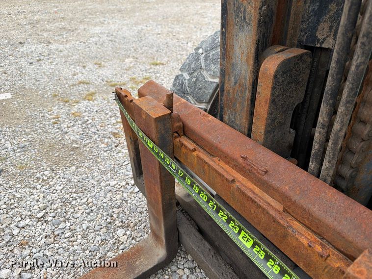 image for item FN2595 Clark CGP25 forklift
