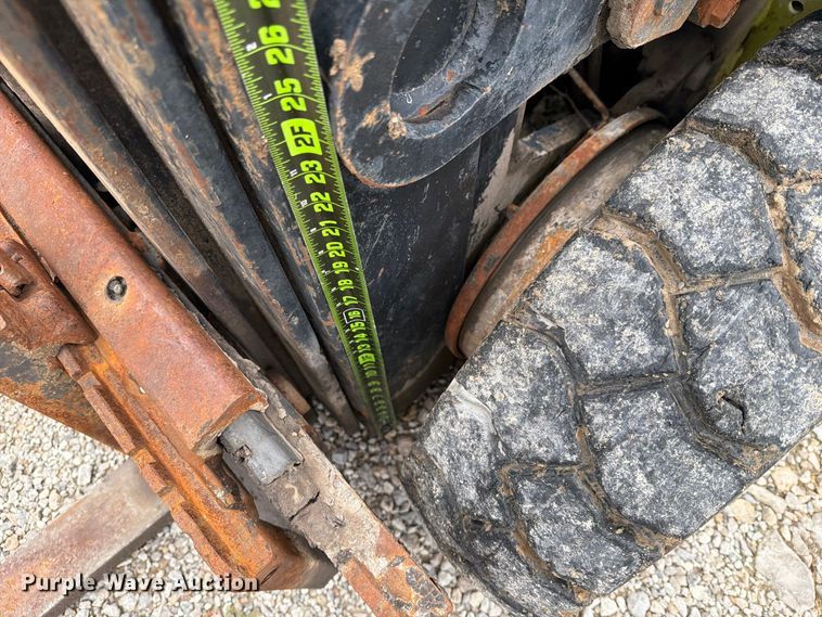 image for item FN2595 Clark CGP25 forklift