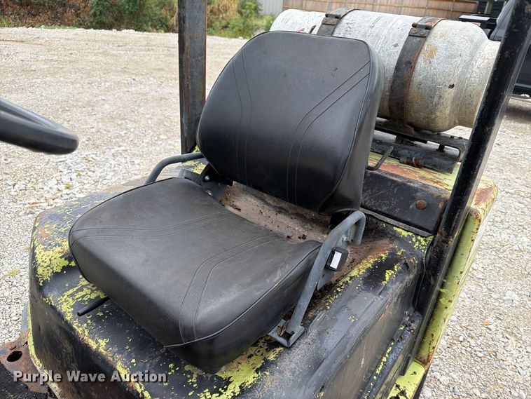 image for item FN2595 Clark CGP25 forklift