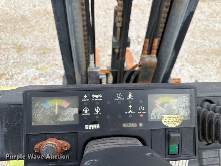 image for item FN2595 Clark CGP25 forklift