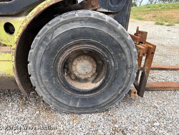 image for item FN2595 Clark CGP25 forklift