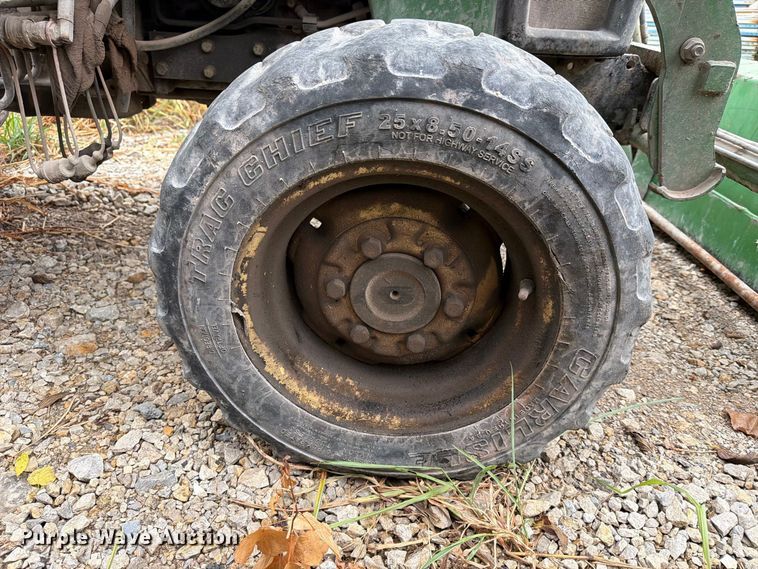 image for item FN2596 John Deere 3320 MFWD tractor