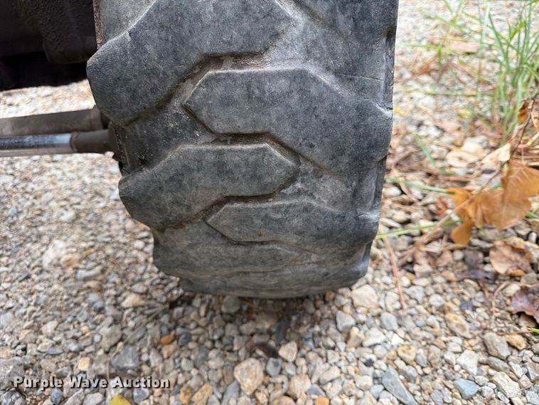 image for item FN2596 John Deere 3320 MFWD tractor