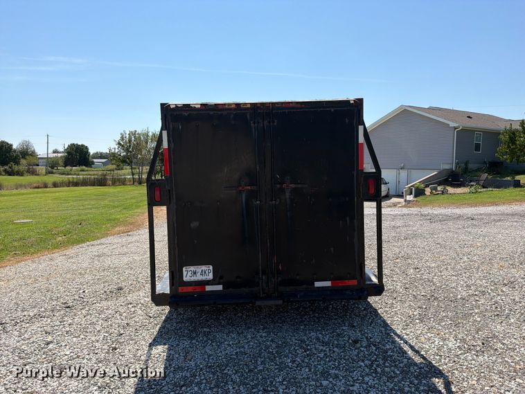 image for item FN5859 1996 Diamond D Featherlite  livestock trailer