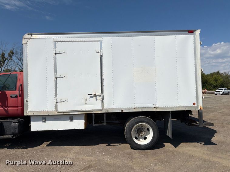 image for item FP3033 1996 GMC Topkick C6 box truck