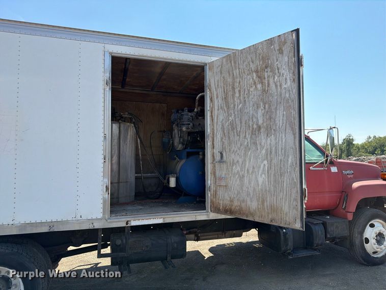 image for item FP3033 1996 GMC Topkick C6 box truck