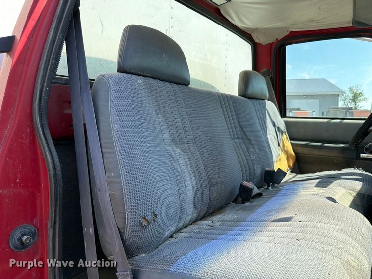 image for item FP3033 1996 GMC Topkick C6 box truck