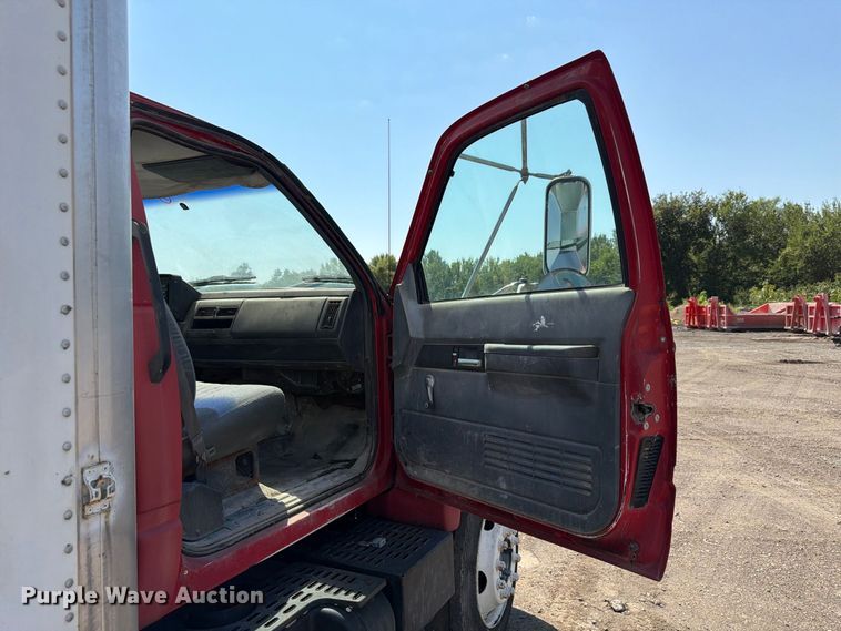 image for item FP3033 1996 GMC Topkick C6 box truck
