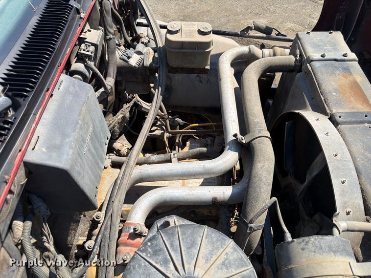 image for item FP3033 1996 GMC Topkick C6 box truck