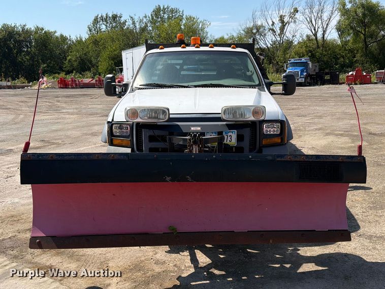 image for item FP3078 2006 Ford F350 Super Duty flatbed pickup truck