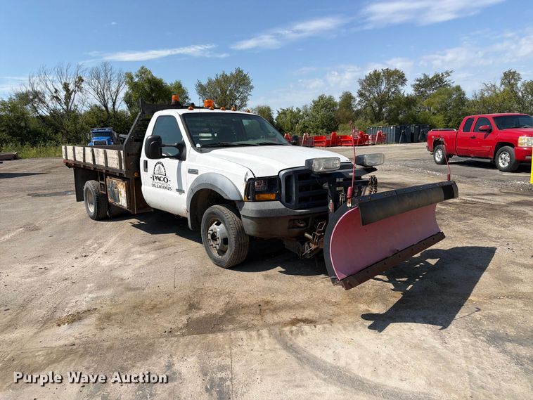 image for item FP3078 2006 Ford F350 Super Duty flatbed pickup truck