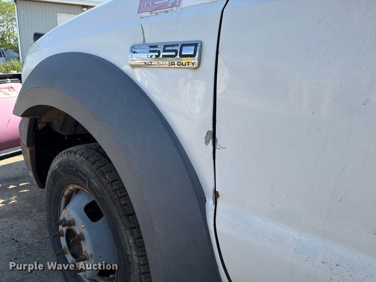 image for item FP3078 2006 Ford F350 Super Duty flatbed pickup truck