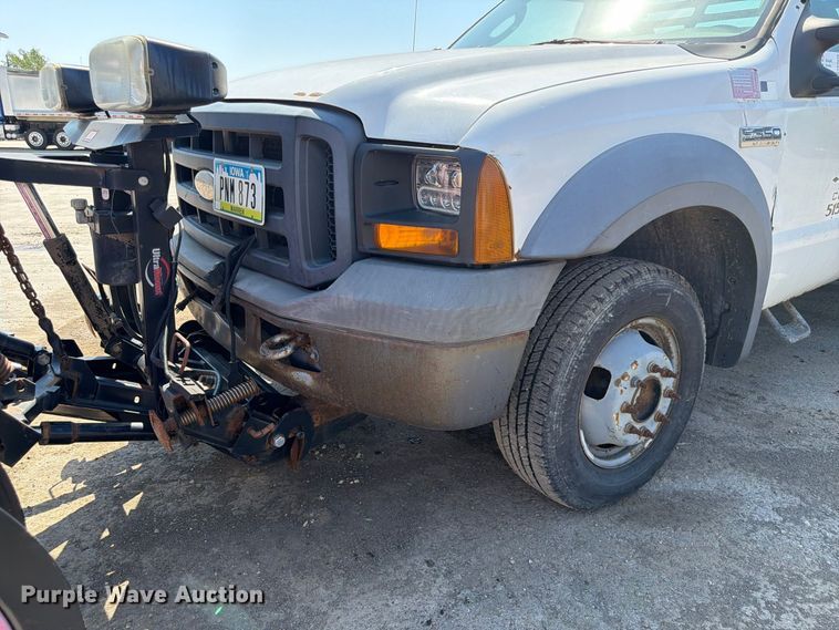 image for item FP3078 2006 Ford F350 Super Duty flatbed pickup truck