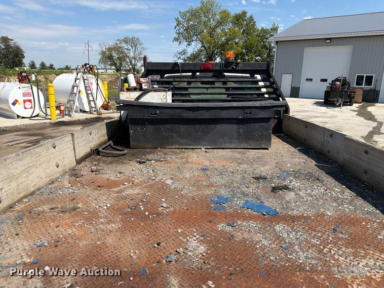 image for item FP3078 2006 Ford F350 Super Duty flatbed pickup truck