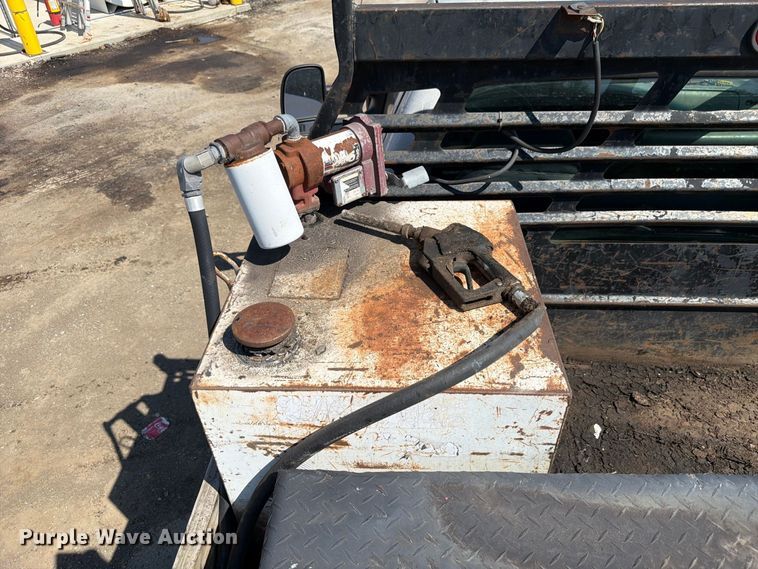 image for item FP3078 2006 Ford F350 Super Duty flatbed pickup truck