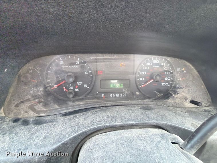image for item FP3078 2006 Ford F350 Super Duty flatbed pickup truck