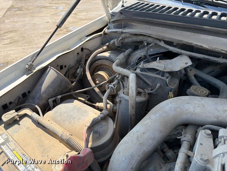 image for item FP3078 2006 Ford F350 Super Duty flatbed pickup truck