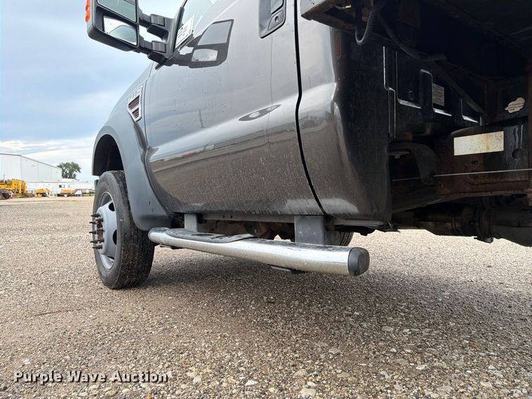 image for item FP3079 2008 Ford F550 Super Duty flatbed truck