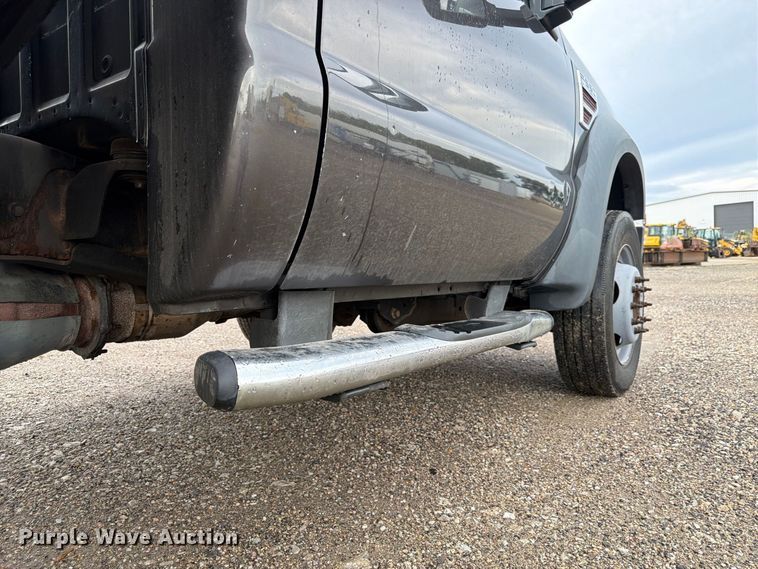 image for item FP3079 2008 Ford F550 Super Duty flatbed truck